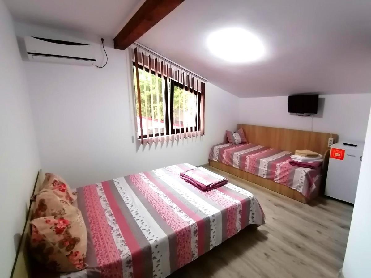 Casa Di Sonia Hotel เอโฟริเอนอร์ด ภายนอก รูปภาพ