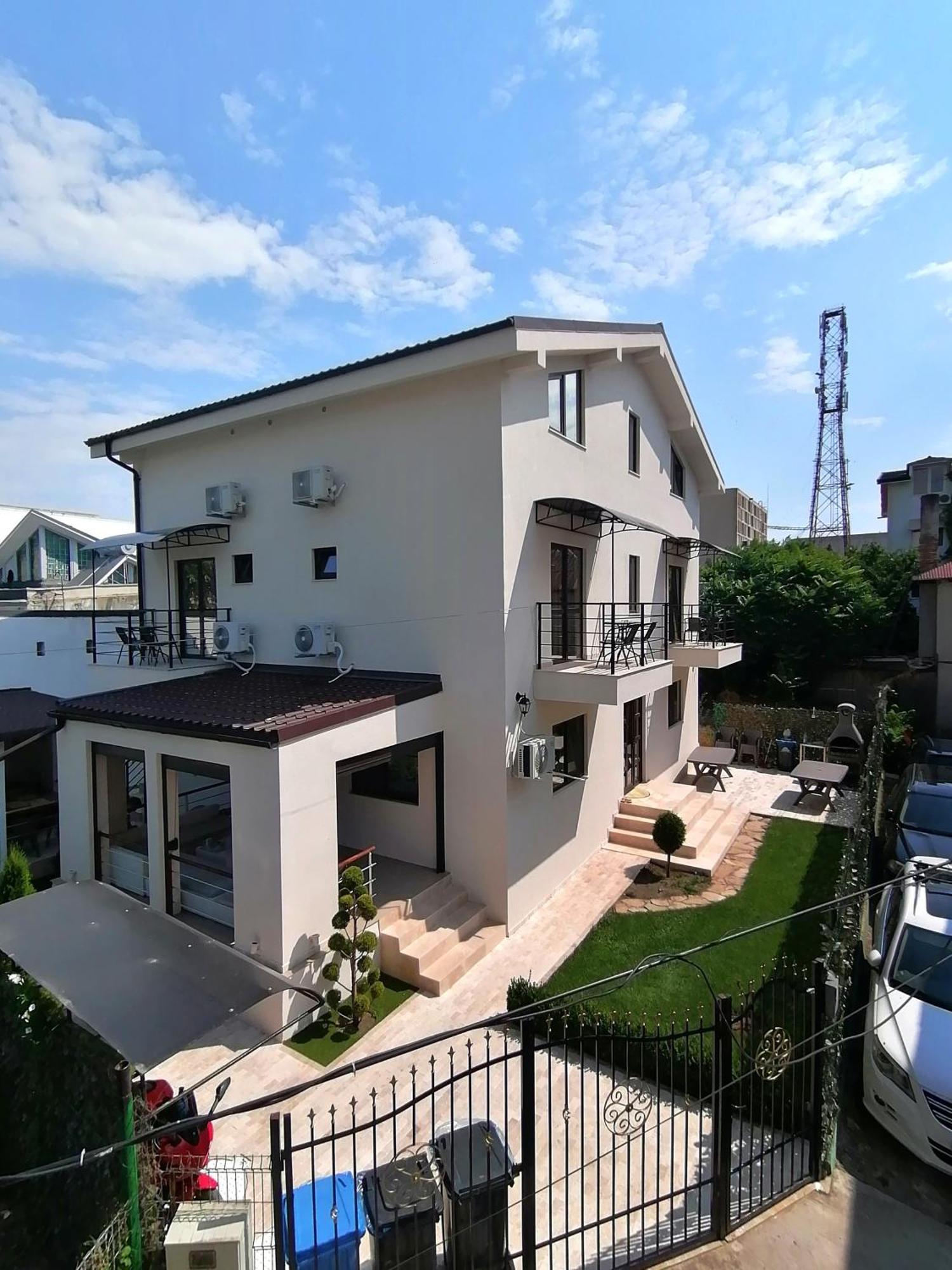 Casa Di Sonia Hotel เอโฟริเอนอร์ด ภายนอก รูปภาพ